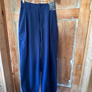 GAP FIT Runaround High Rise Joggers WIDE LEG pants Navy XS